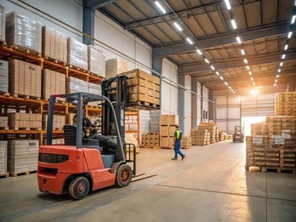 How Forklift Telematics Improves Operational Efficiency in Warehouses and DCs