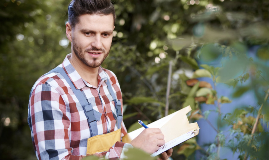 The Complete Agriculture Custom Software Development Guide for US Farm Operators in 2025