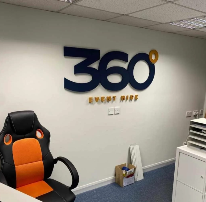 3D Lettering for Businesses: How to Create Stunning Signs That Attract Customers