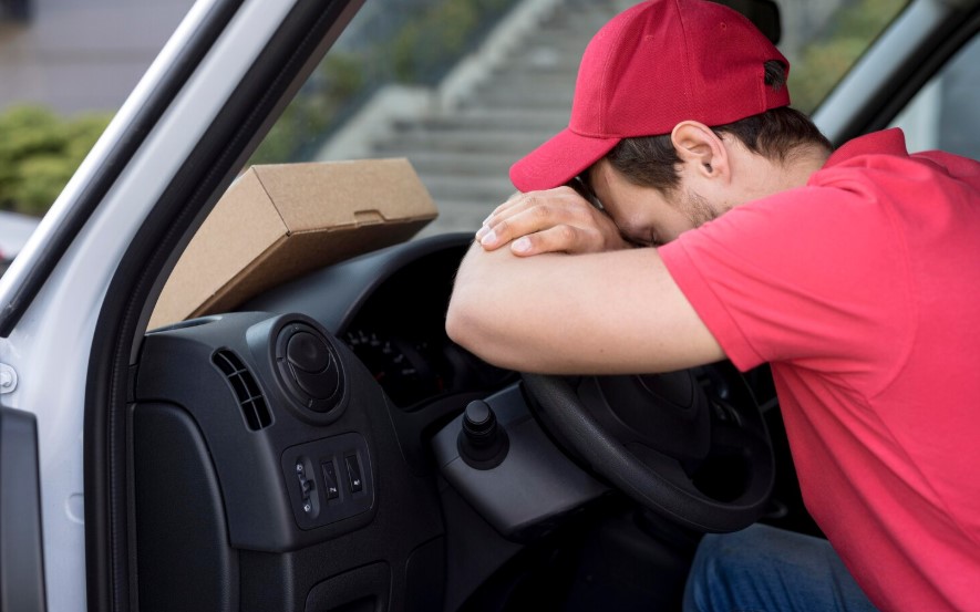 What Elgin Residents Must Do in the First 72 Hours After an Amazon Delivery Truck Accident