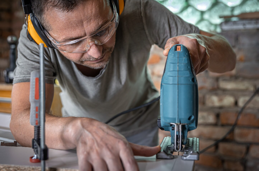 How to Drill a Perfect Hole in Porcelain Tile Without Cracking It: A Step-by-Step Guide for Beginners