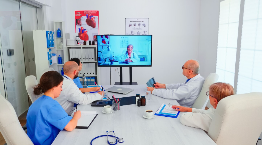 The SmartScale360 Framework: A Step-by-Step A R Outsourcing Guide for Growing US Medical Groups