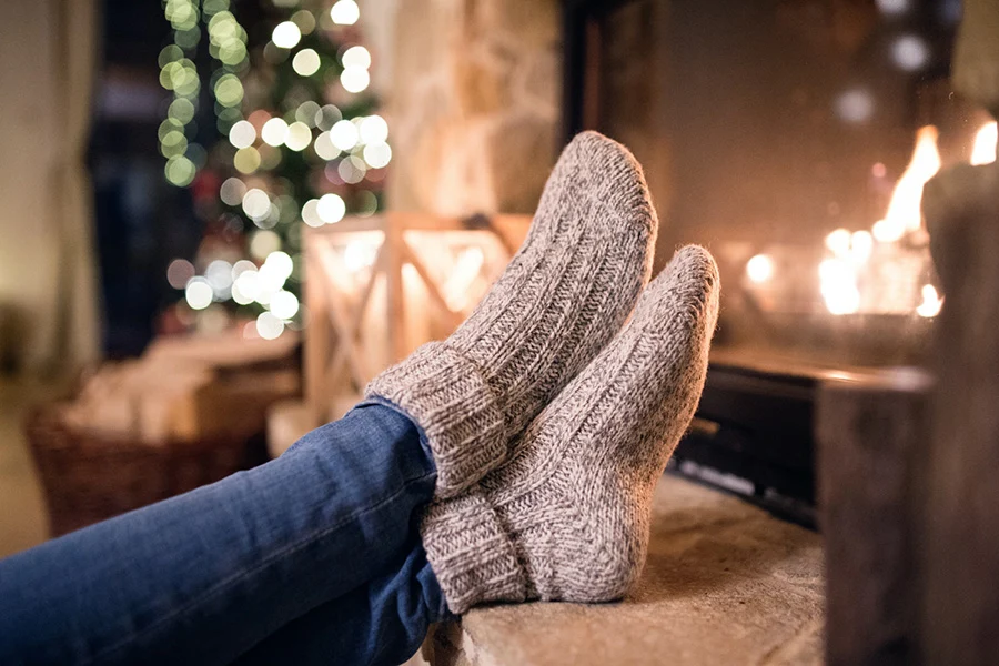 Cold Feet, Warm Solutions: A Practical Framework for Choosing the Right Wool Socks as a Woman