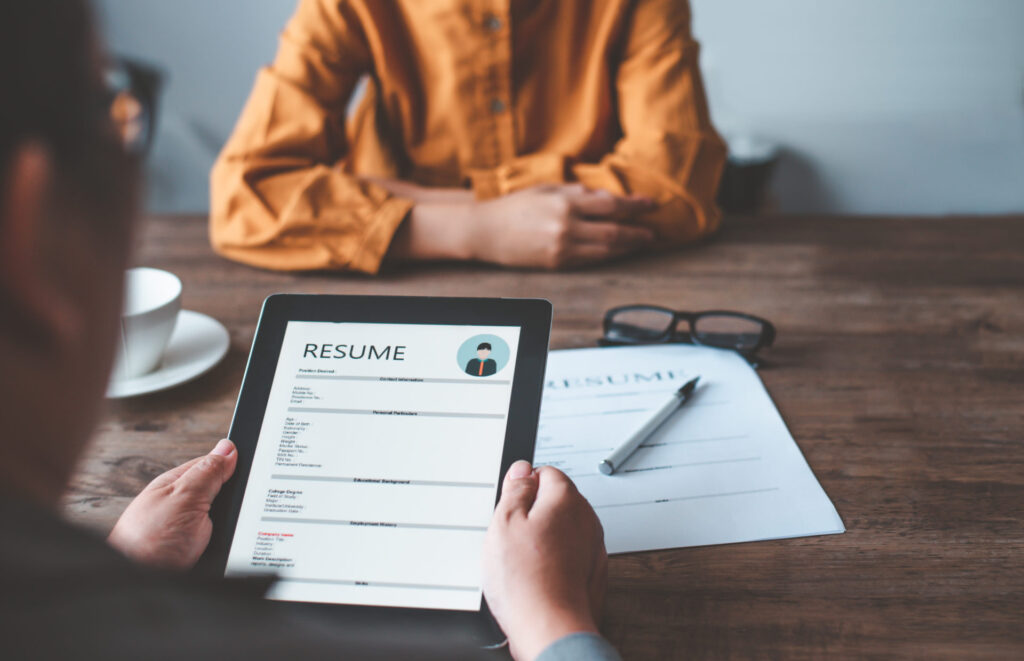 7 Costly Mistakes US Companies Make When Hiring for Permanent Roles (And How to Avoid Them)
